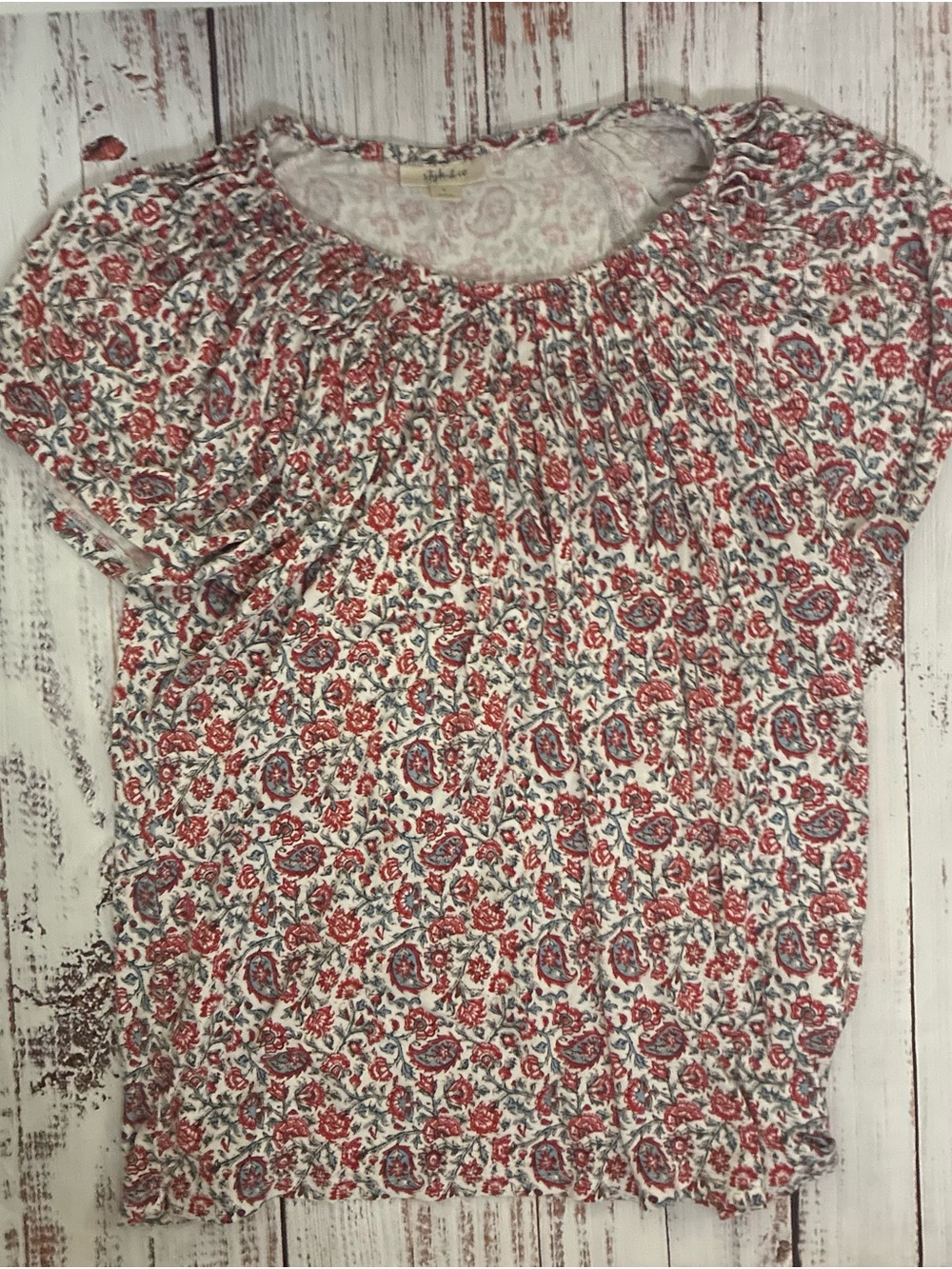 Style & Co. White Short Sleeve Floral Boho Blouse with Red & Blue Print